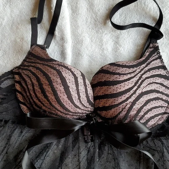 Sexy Little Things Babydoll Nightie has padded push-up cups, by VS Size 34B - Picture 2 of 4